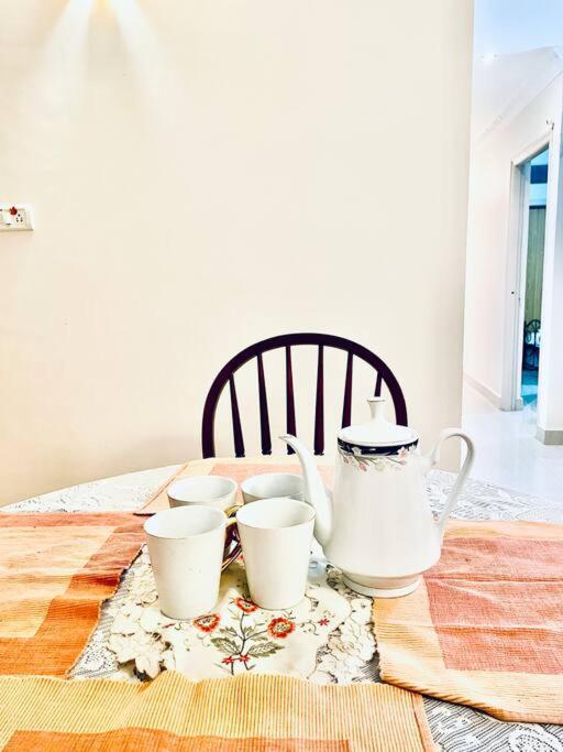Shanthi Home Stay Puttaparthi Exterior foto